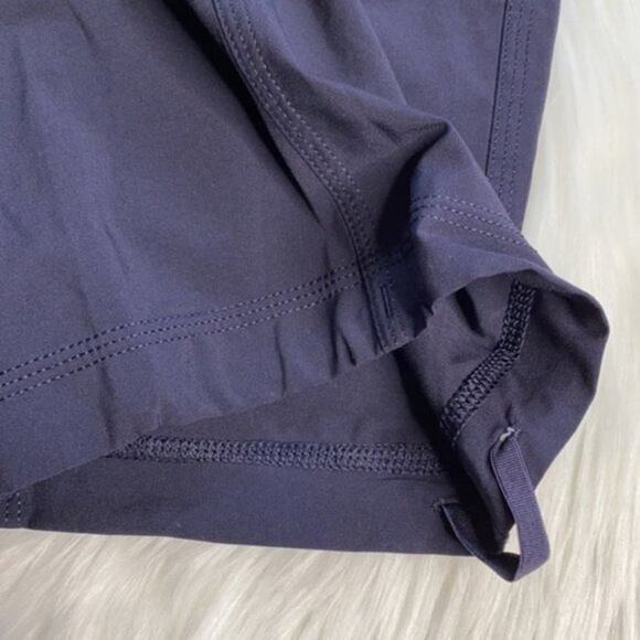 Lululemon Navy Mid Rise Cropped Pants - Picture 3 of 9